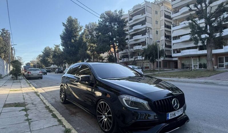 
								Mercedes-Benz A 180 full									