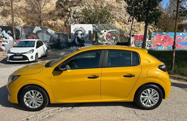 
								Peugeot 208 full									