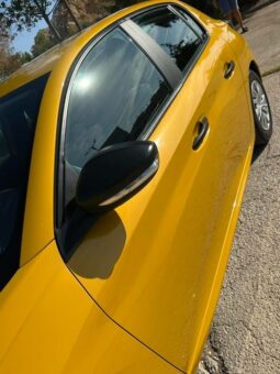 
										Peugeot 208 full									