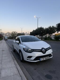 
										Renault Clio full									