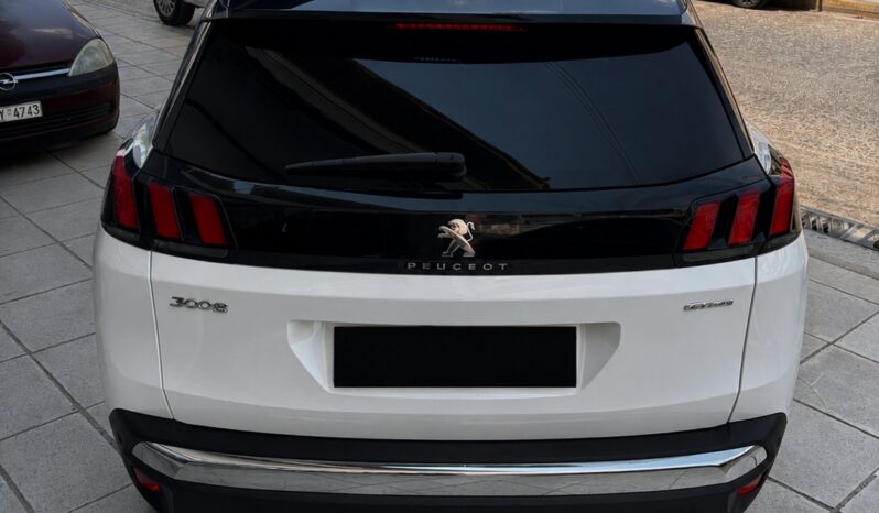 
								Peugeot 3008 1.2 PureTech Allure GT Line full									