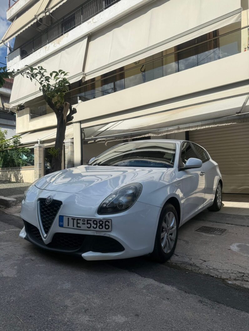 
								Alfa Romeo Giulietta full									