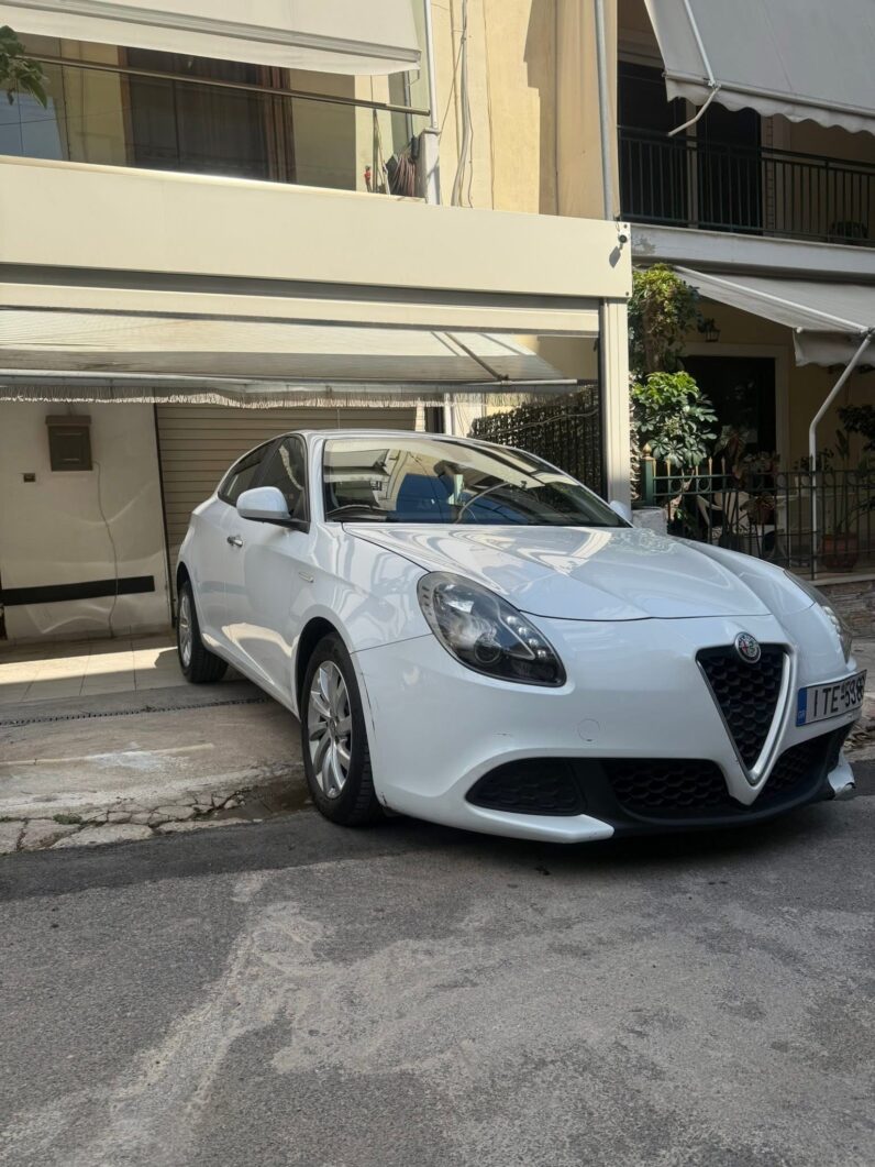 
								Alfa Romeo Giulietta full									