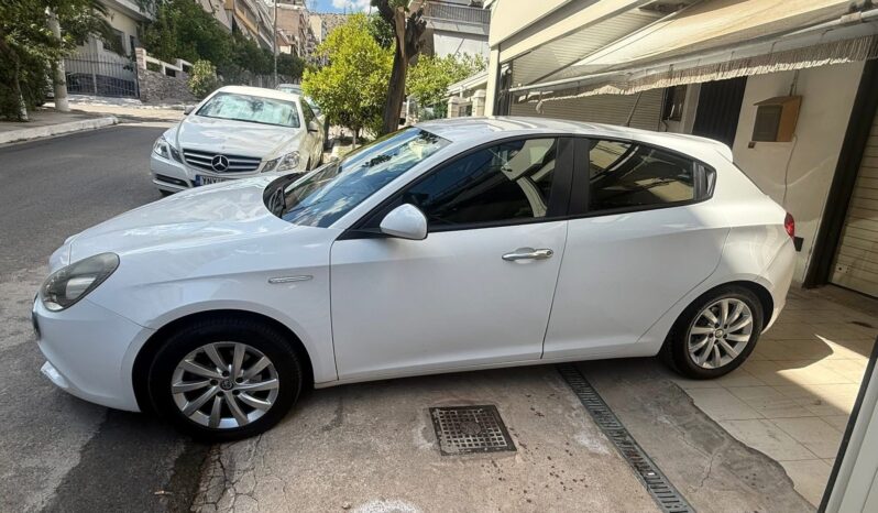 
								Alfa Romeo Giulietta full									