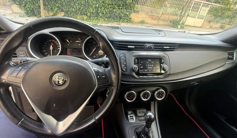 
								Alfa Romeo Giulietta full									