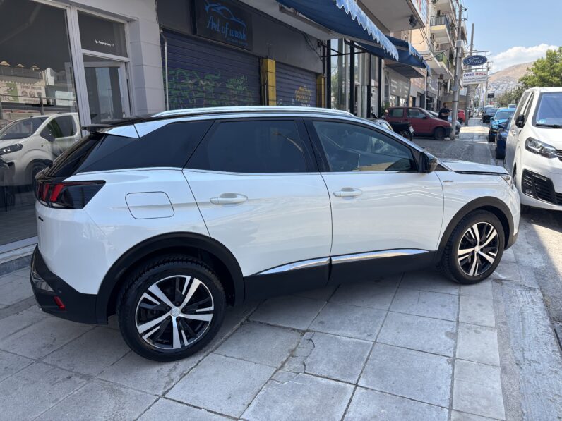 
								Peugeot 3008 1.2 PureTech Allure GT Line full									