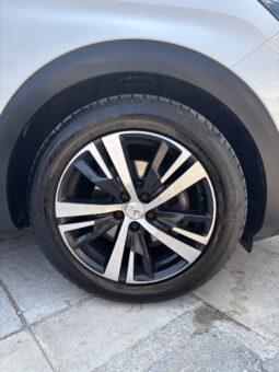 
										Peugeot 3008 1.2 PureTech Allure GT Line full									
