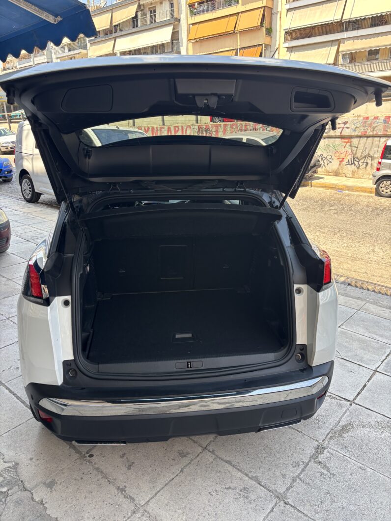 
								Peugeot 3008 1.2 PureTech Allure GT Line full									