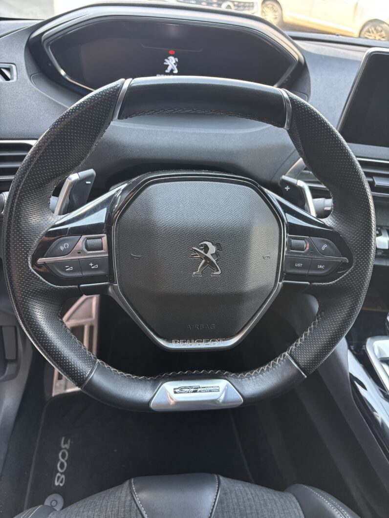 
								Peugeot 3008 1.2 PureTech Allure GT Line full									