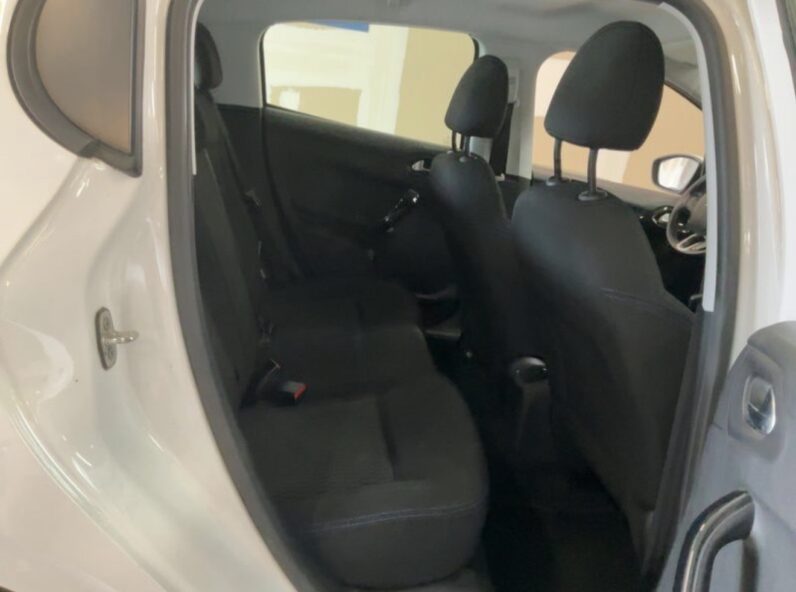 
								Peugeot 208 1.2 PureTech Signature 2018 full									